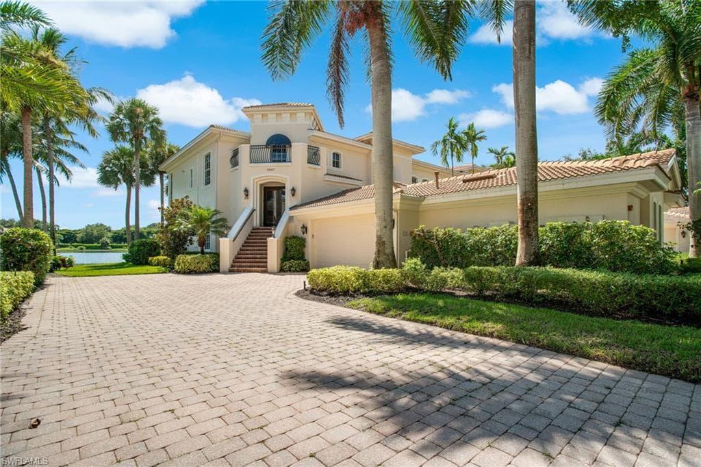 15547 Monterosso Ln 201, Naples, FL 34110-27