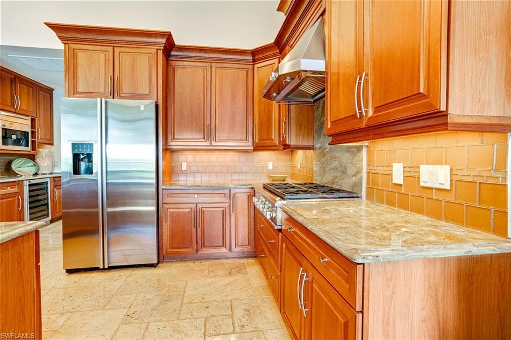 15547 Monterosso Ln 201, Naples, FL 34110-4