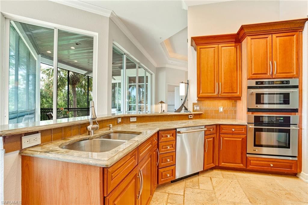 15547 Monterosso Ln 201, Naples, FL 34110-5