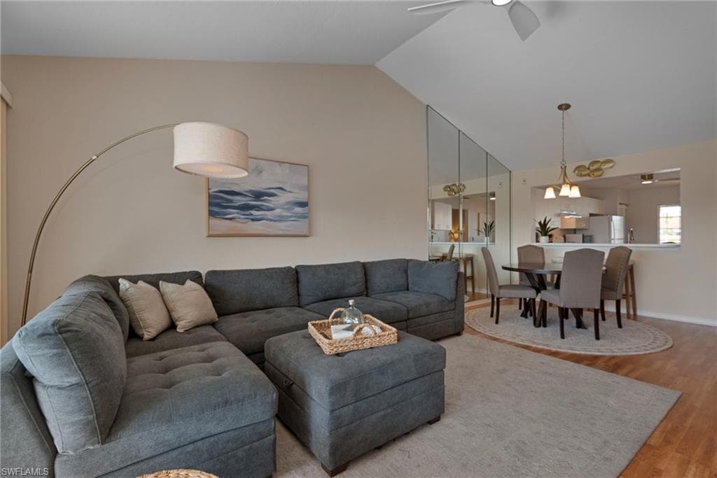 379 Gabriel Cir 2304, Naples, FL 34104-4