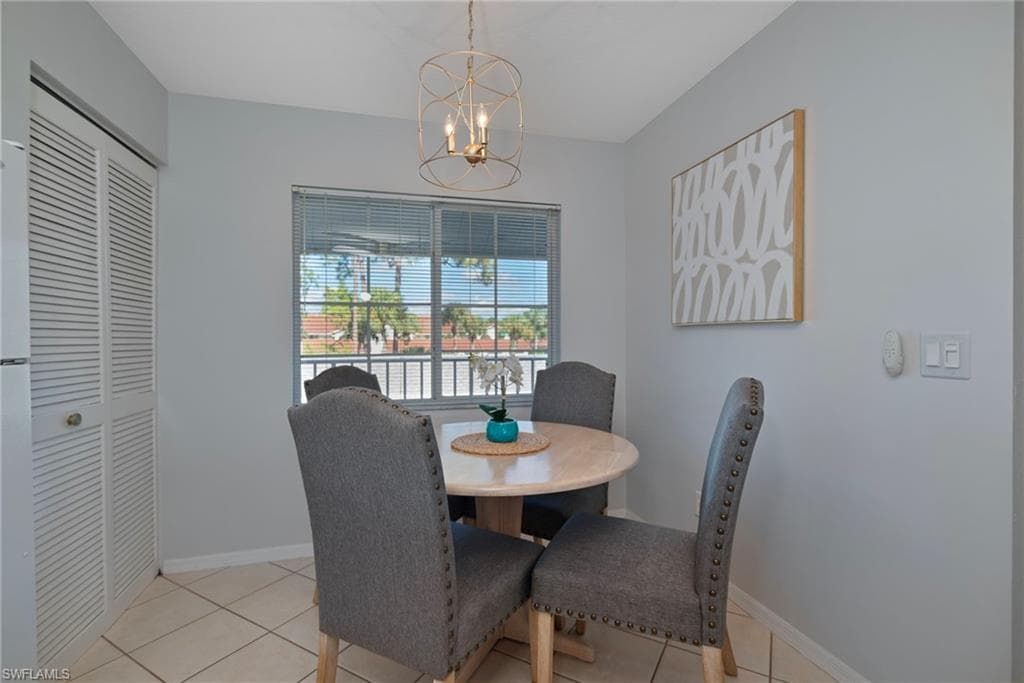 379 Gabriel Cir 2304, Naples, FL 34104-6