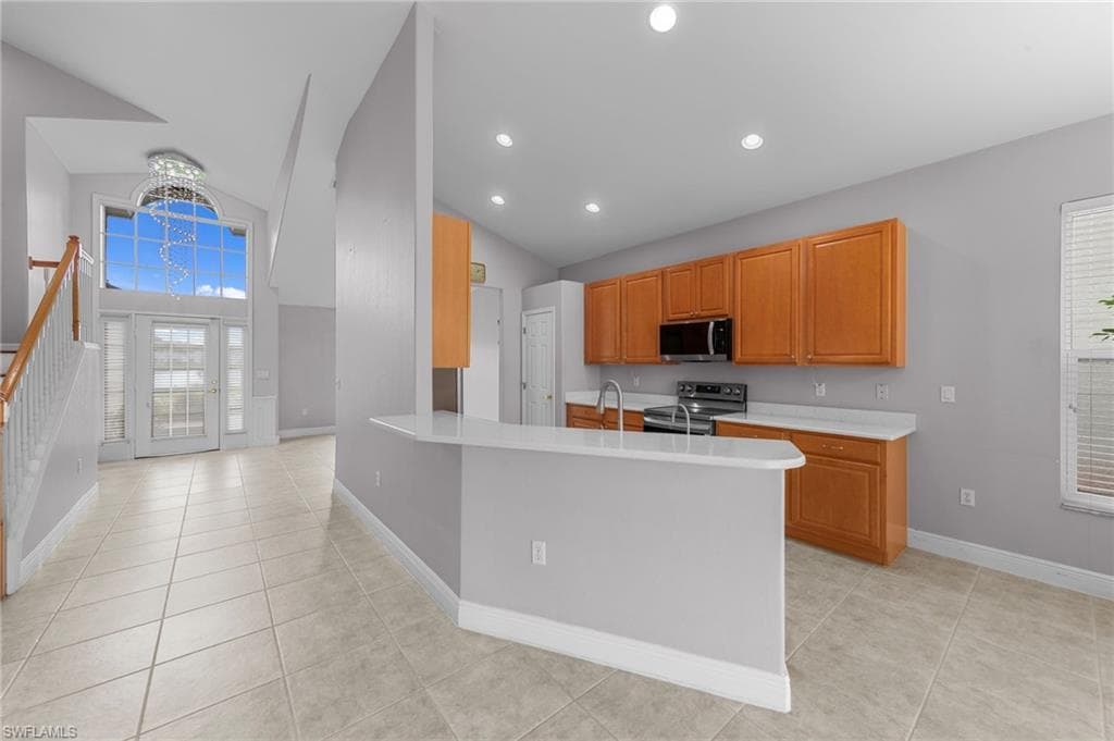 9281 Independence Way, Fort Myers, FL 33913-8