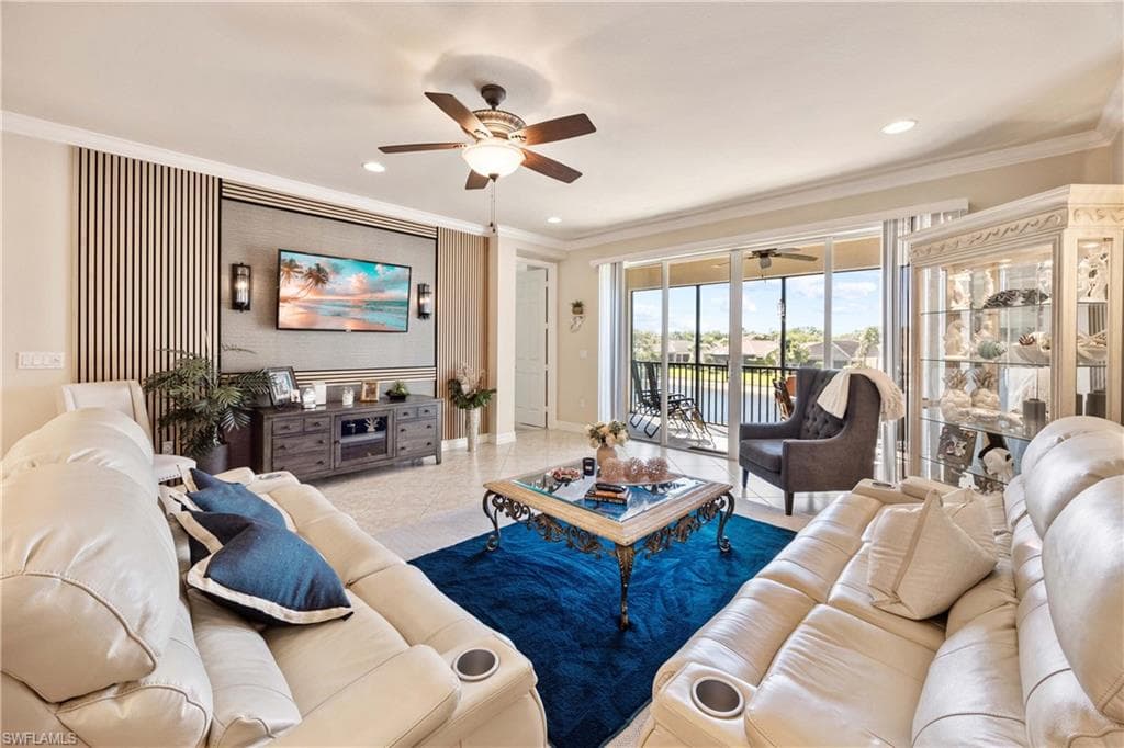 6548 Monterey Pt 202, Naples, FL 34105-12