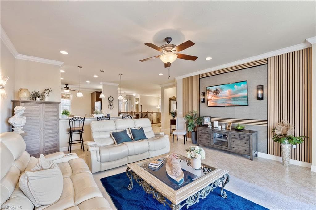 6548 Monterey Pt 202, Naples, FL 34105-14