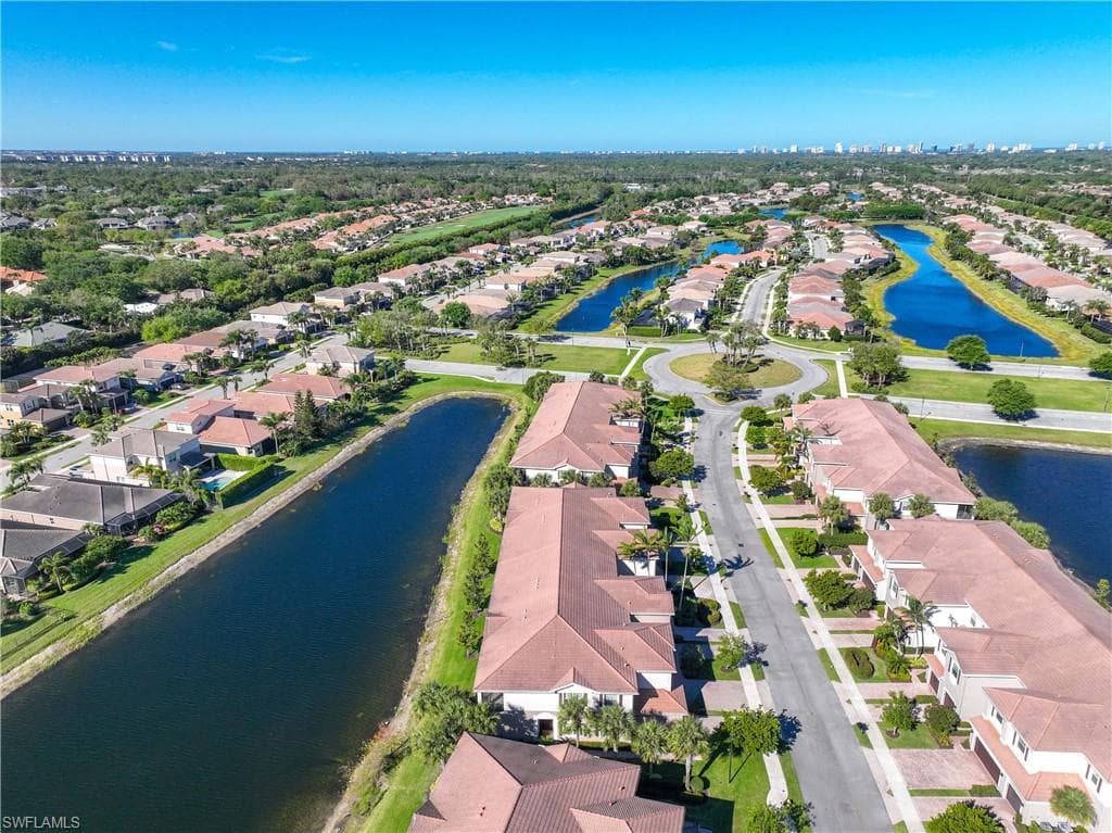 6548 Monterey Pt 202, Naples, FL 34105-32