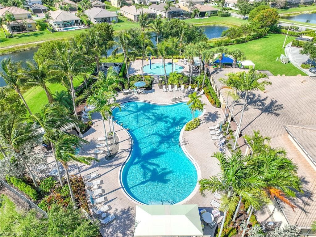 6548 Monterey Pt 202, Naples, FL 34105-37