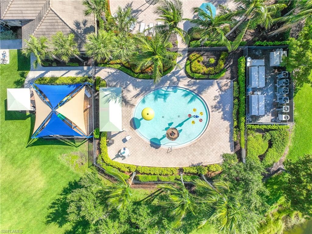 6548 Monterey Pt 202, Naples, FL 34105-38