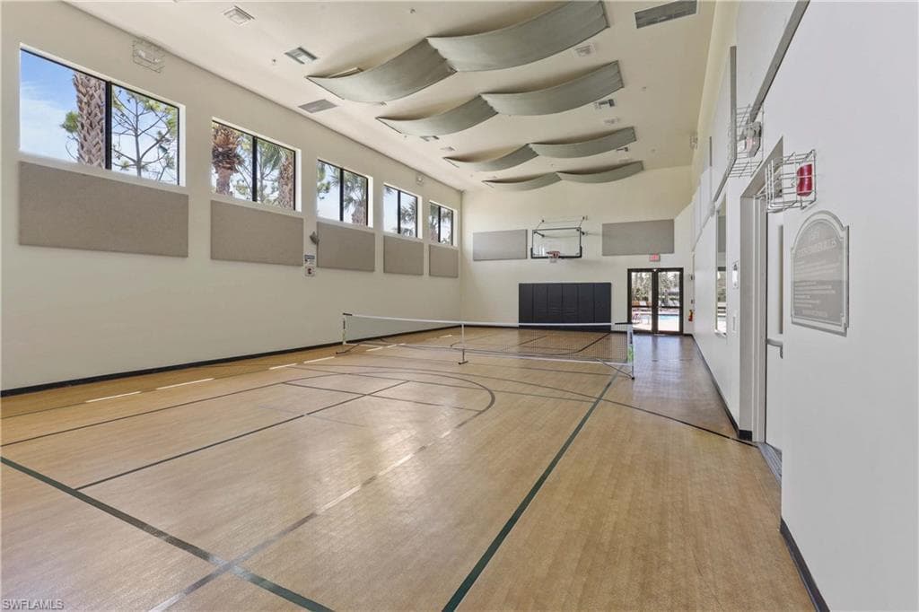 6548 Monterey Pt 202, Naples, FL 34105-43