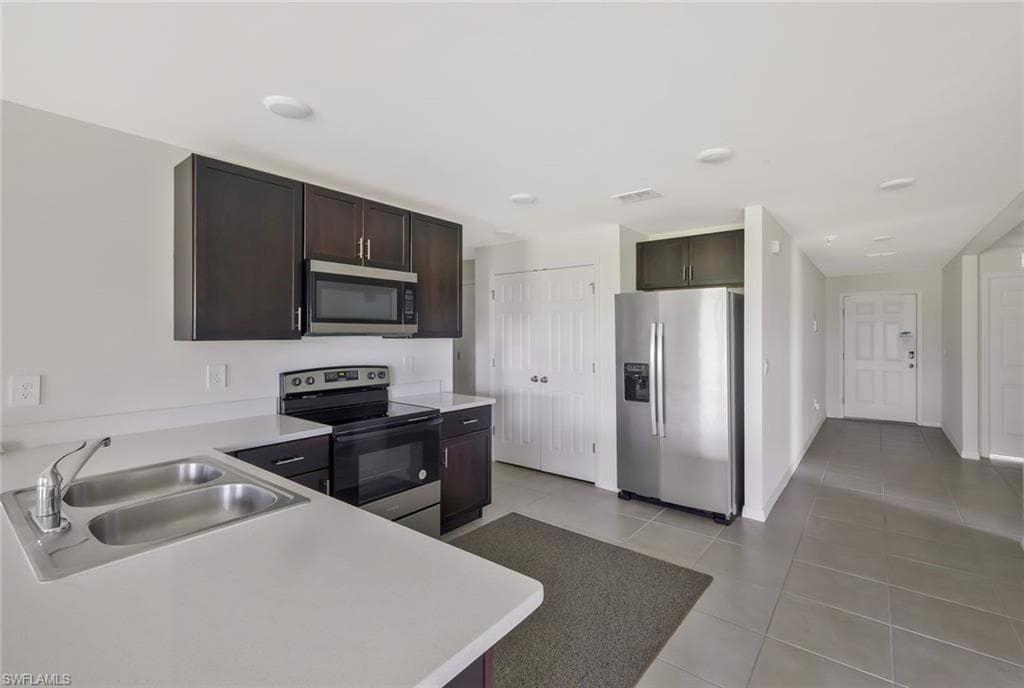 405 Lupe St, Labelle, FL 33935-10