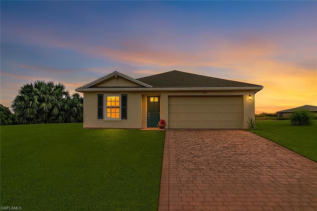 405 Lupe St, Labelle, FL 33935-1