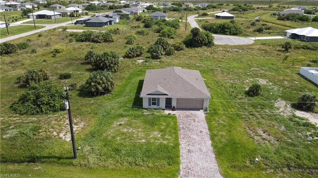 405 Lupe St, Labelle, FL 33935-31