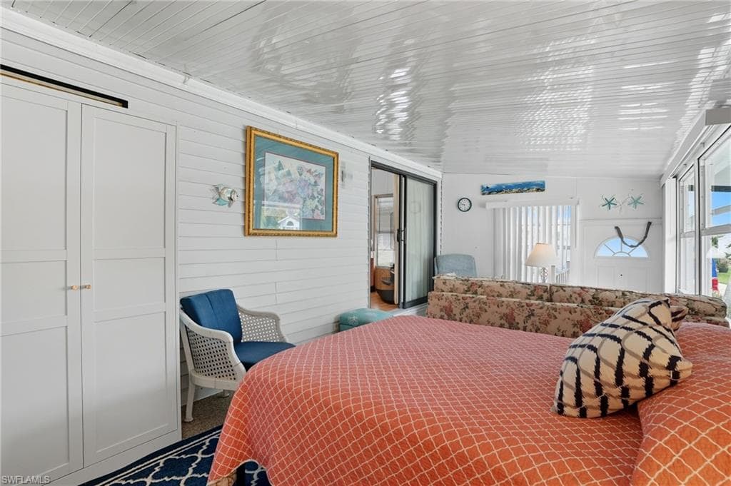 37 Bass Ln, Naples, FL 34114-13