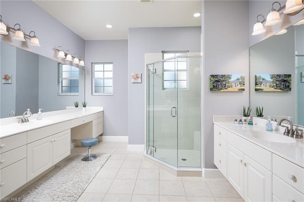 673 Vintage Reserve Cir 11c, Naples, FL 34119-17