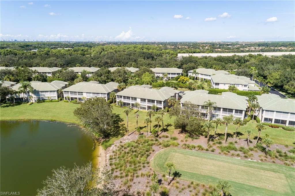 673 Vintage Reserve Cir 11c, Naples, FL 34119-29