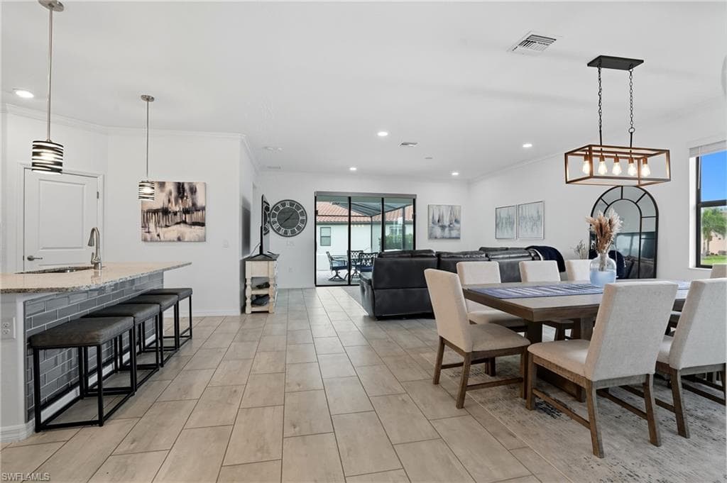 11550 Shady Palm Way, Fort Myers, FL 33913-8