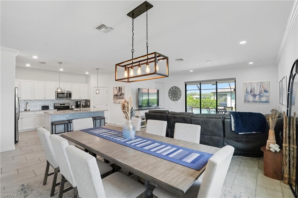 11550 Shady Palm Way, Fort Myers, FL 33913-13