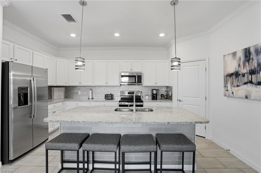 11550 Shady Palm Way, Fort Myers, FL 33913-14