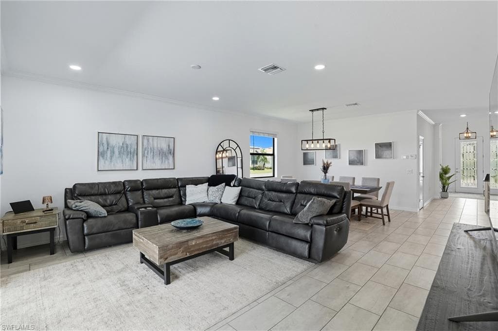 11550 Shady Palm Way, Fort Myers, FL 33913-2