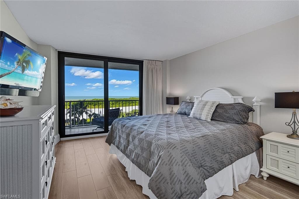 260 Seaview Ct 601, Marco Island, FL 34145-14