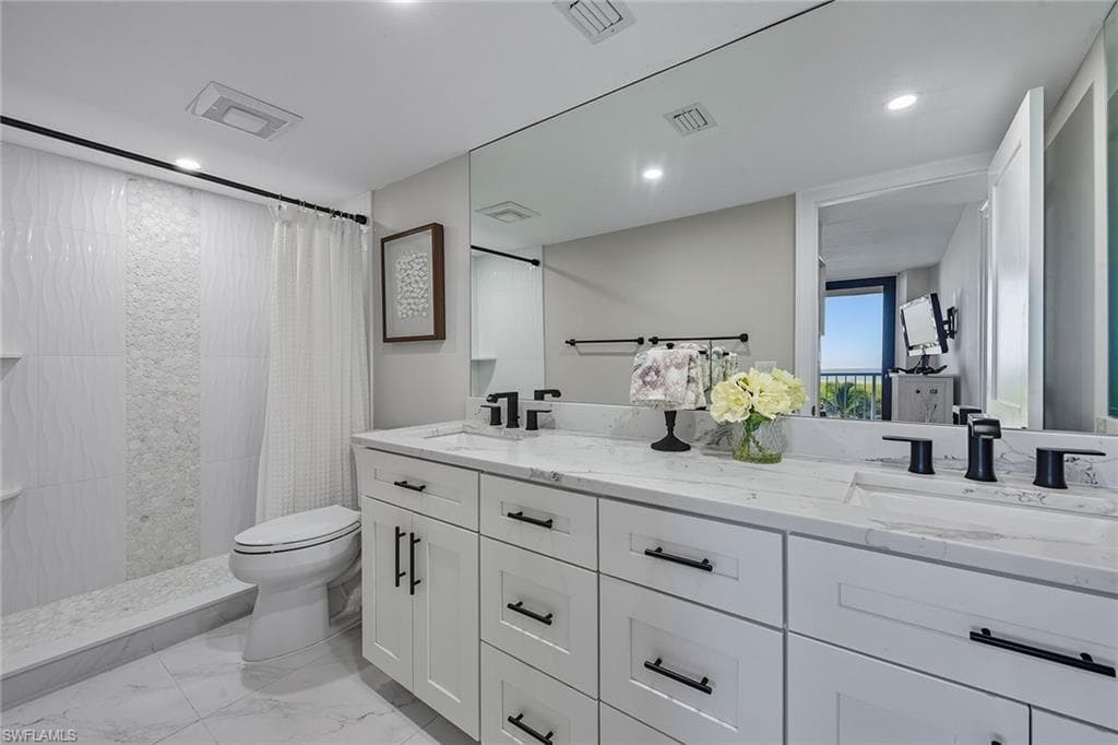 260 Seaview Ct 601, Marco Island, FL 34145-16