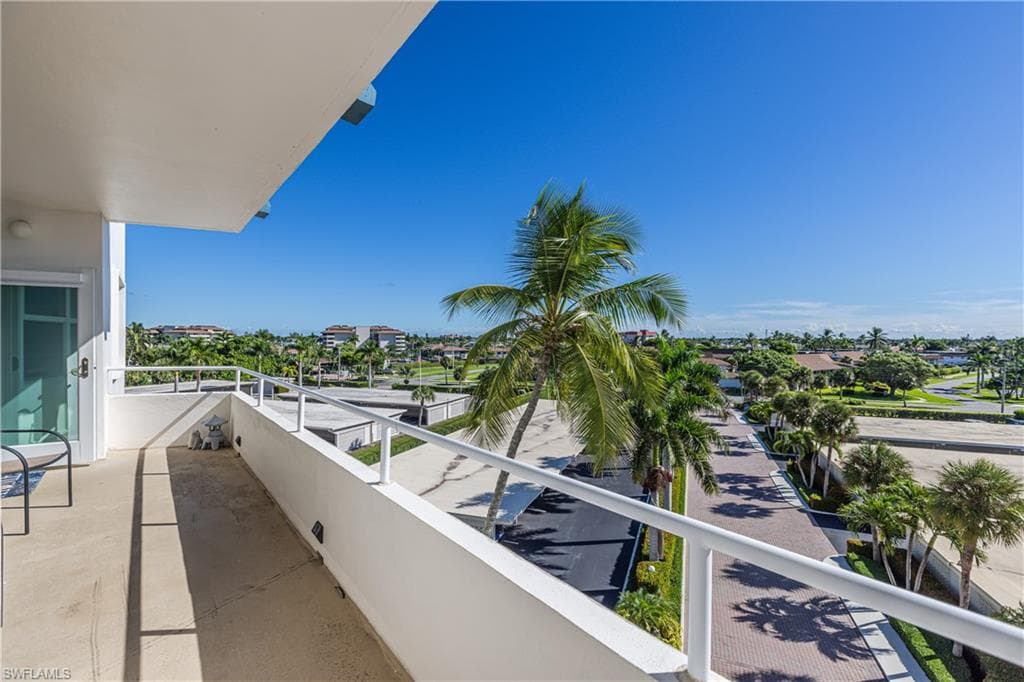 220 Seaview Ct 504, Marco Island, FL 34145-11