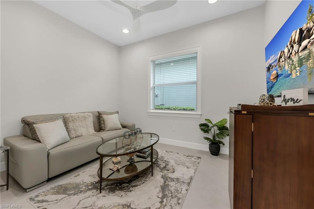 6277 Antigua Way, Naples, FL 34113-14