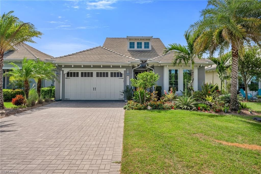 6277 Antigua Way, Naples, FL 34113-1