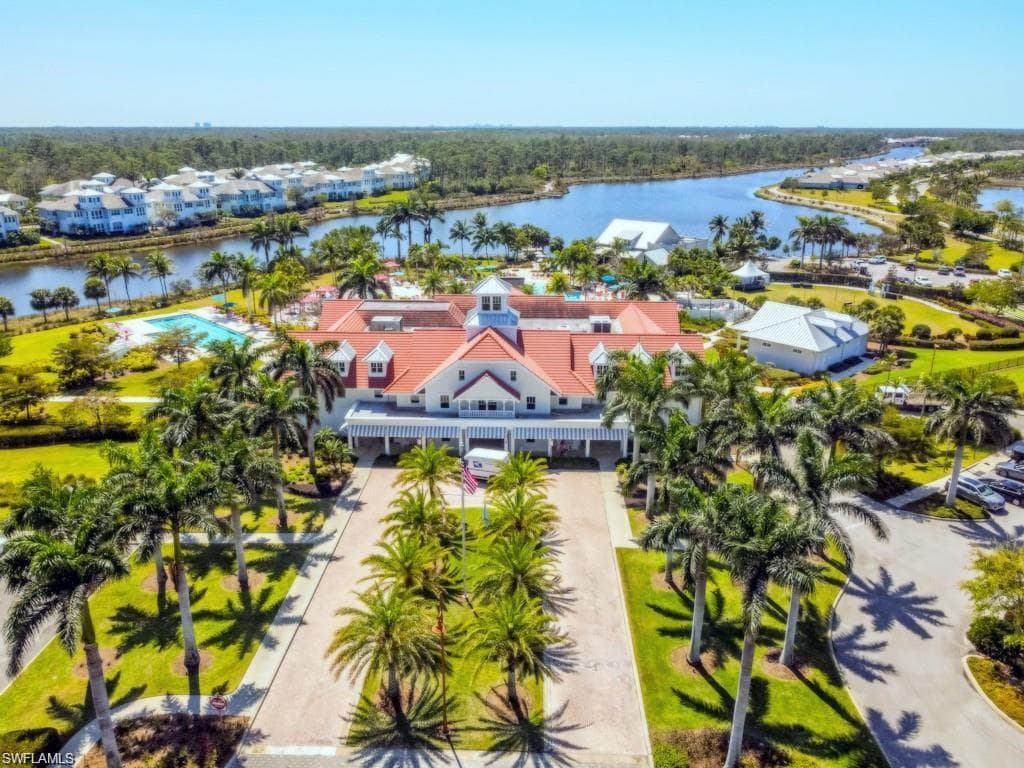 6277 Antigua Way, Naples, FL 34113-28