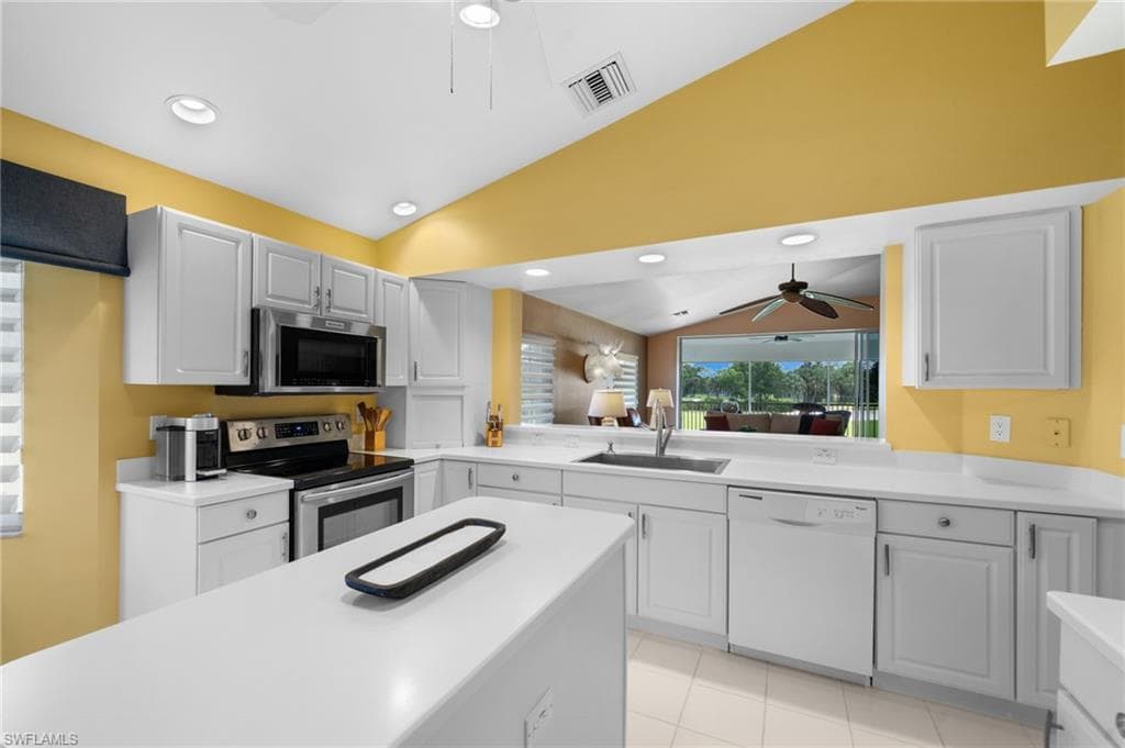 8480 Mystic Greens Way 803, Naples, FL 34113-10