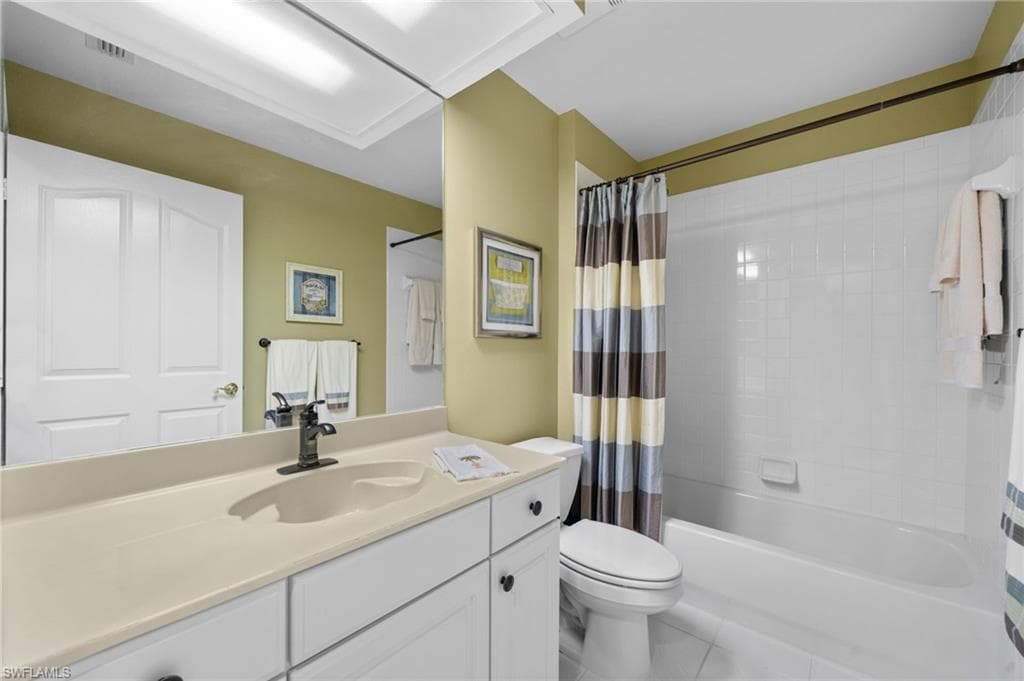 8480 Mystic Greens Way 803, Naples, FL 34113-23