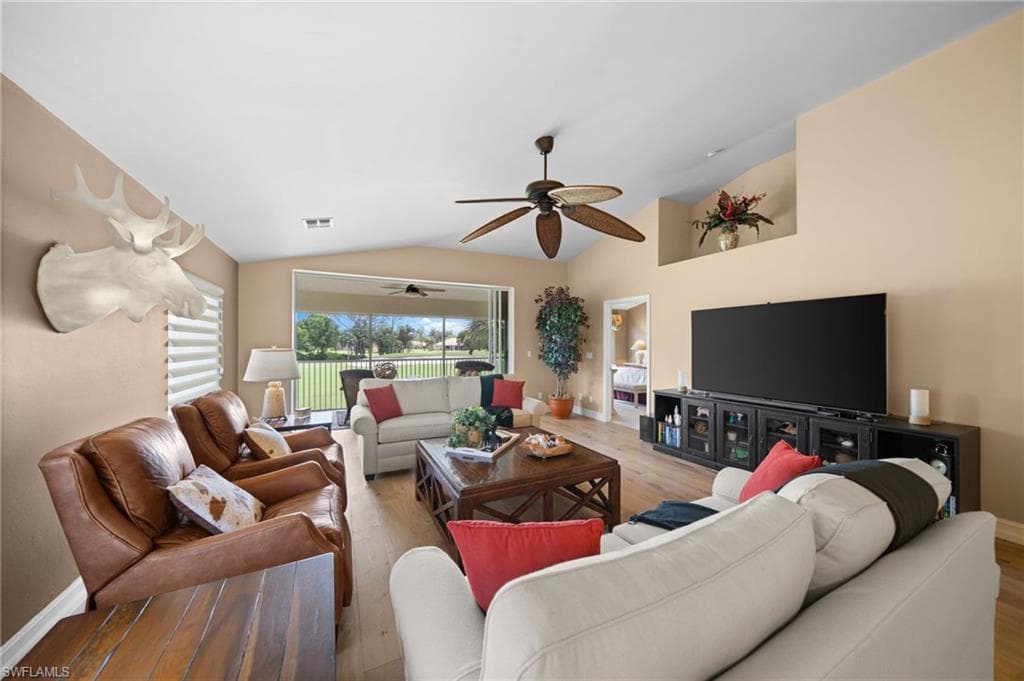 8480 Mystic Greens Way 803, Naples, FL 34113-4