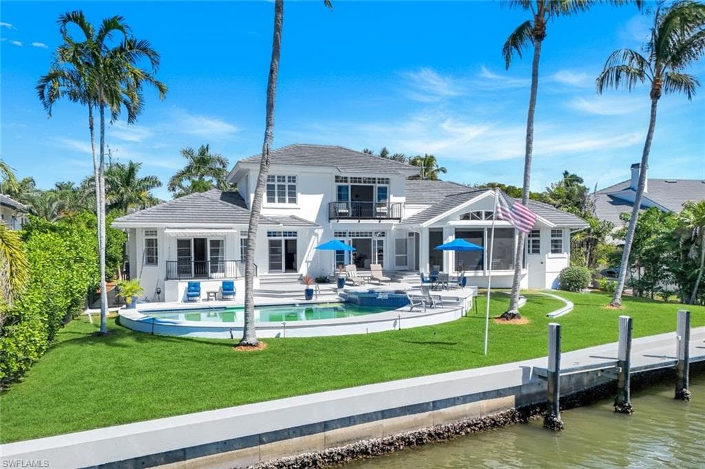 400 Spring Line Dr, Naples, FL 34102-4