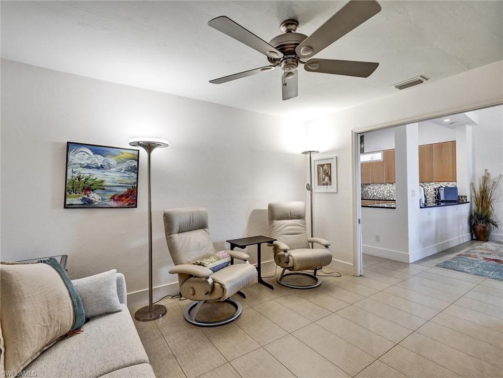 457 Country Hollow Ct A201, Naples, FL 34104-12