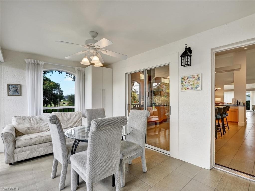 457 Country Hollow Ct A201, Naples, FL 34104-5