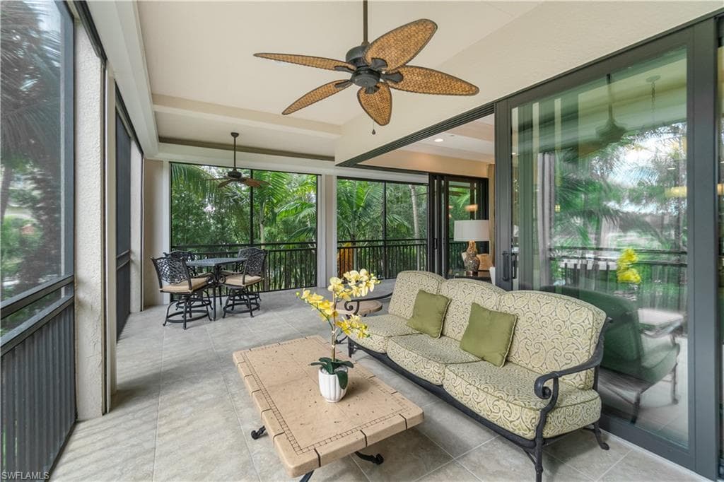 2550 Marquesa Royale Ln 8-101, Naples, FL 34109-7