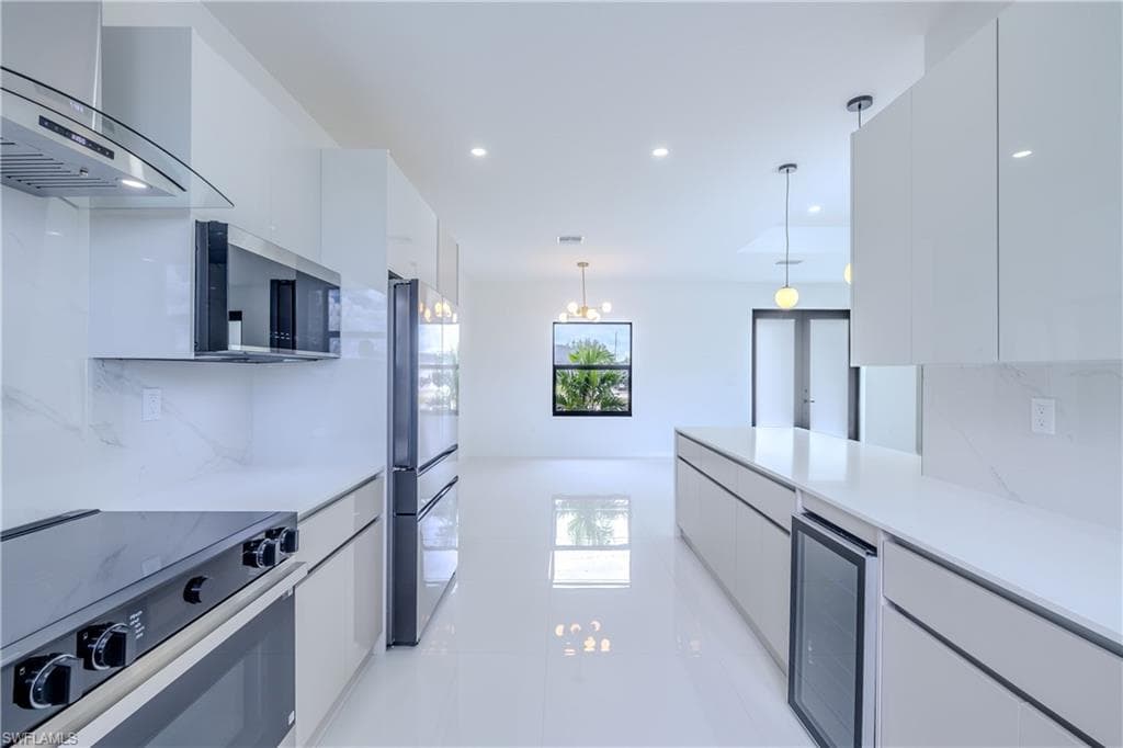 1918 Kismet Pkwy W, Cape Coral, FL 33993-20