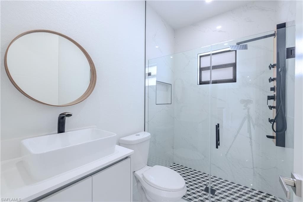 1918 Kismet Pkwy W, Cape Coral, FL 33993-25