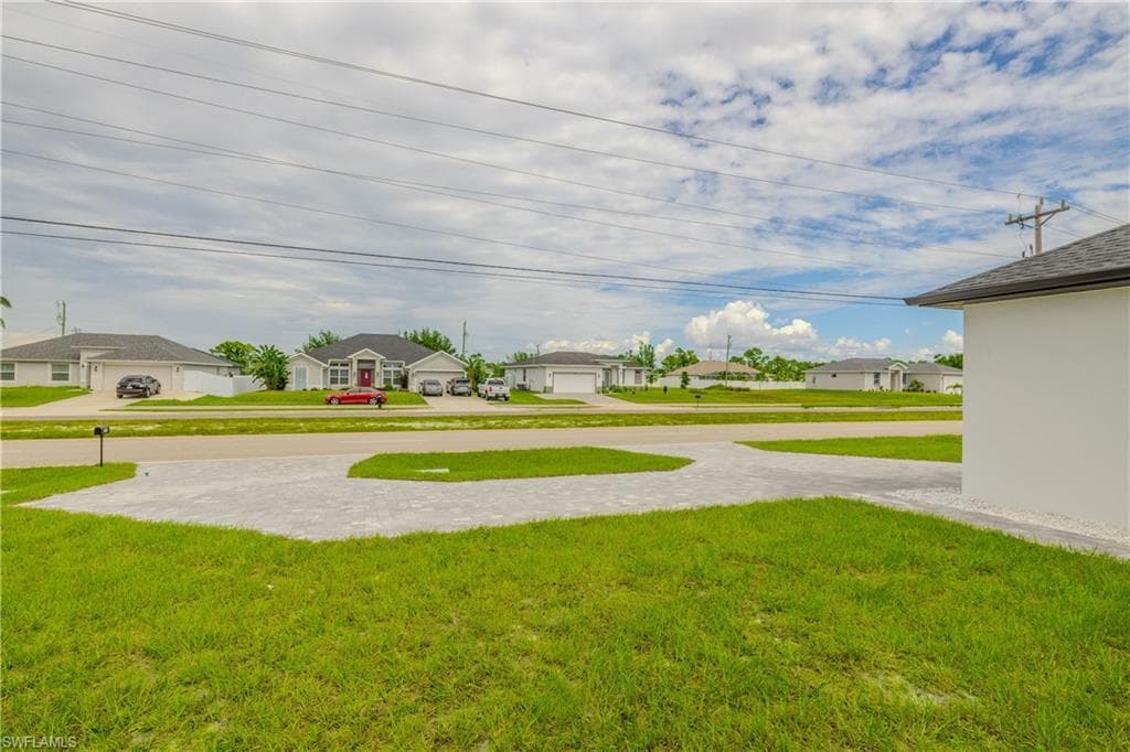 1918 Kismet Pkwy W, Cape Coral, FL 33993-35