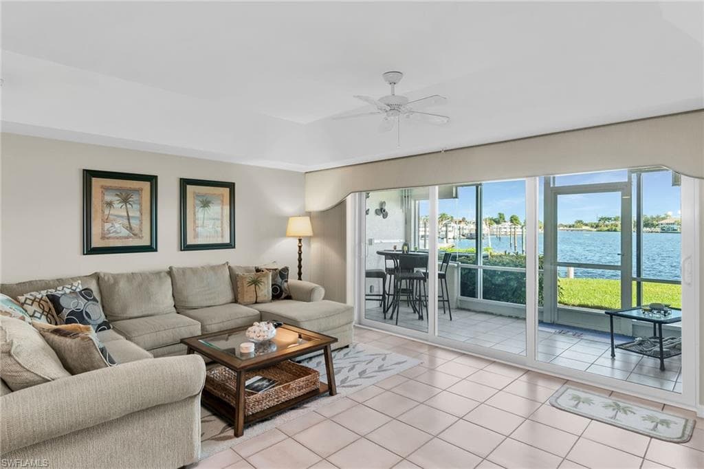269 Sunrise Cay 4, Naples, FL 34114-15
