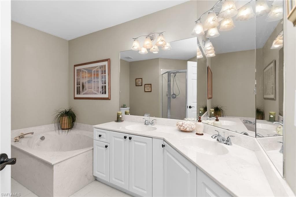269 Sunrise Cay 4, Naples, FL 34114-27