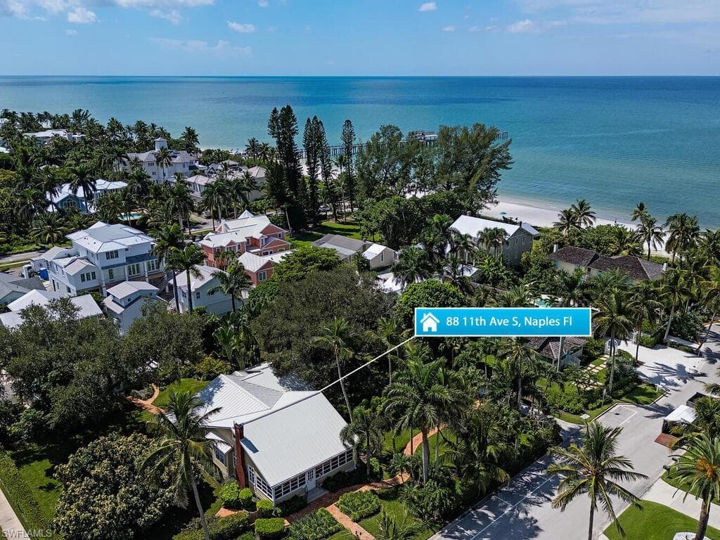 88 11th Ave S, Naples, FL 34102-18