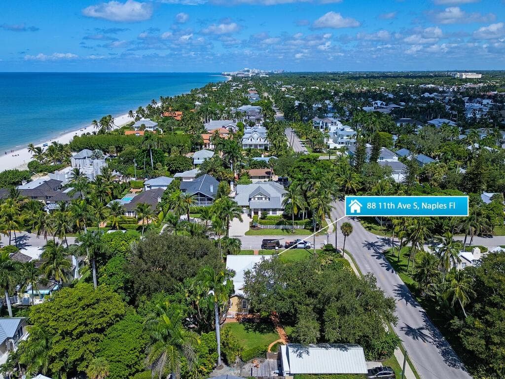 88 11th Ave S, Naples, FL 34102-19