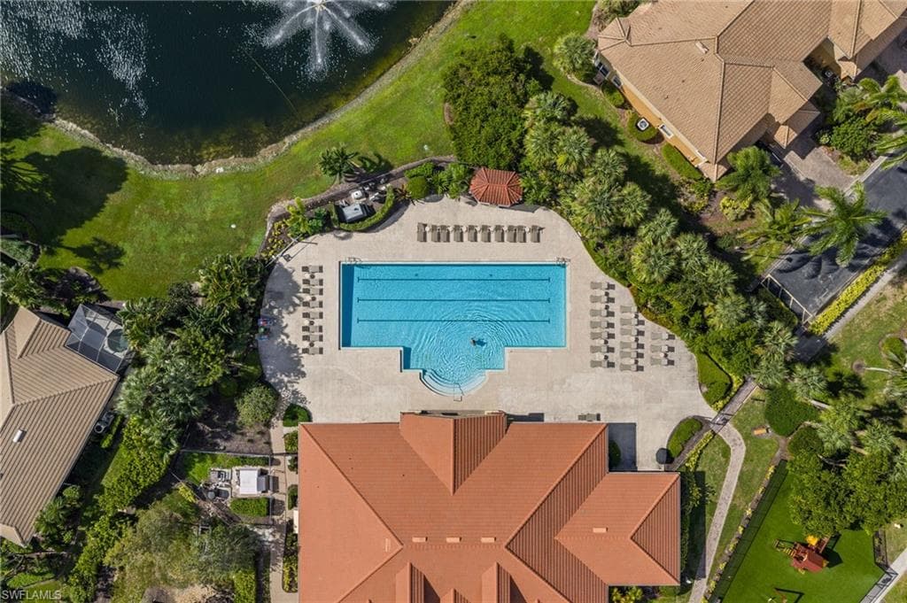 20111 Rookery Dr, Estero, FL 33928-31