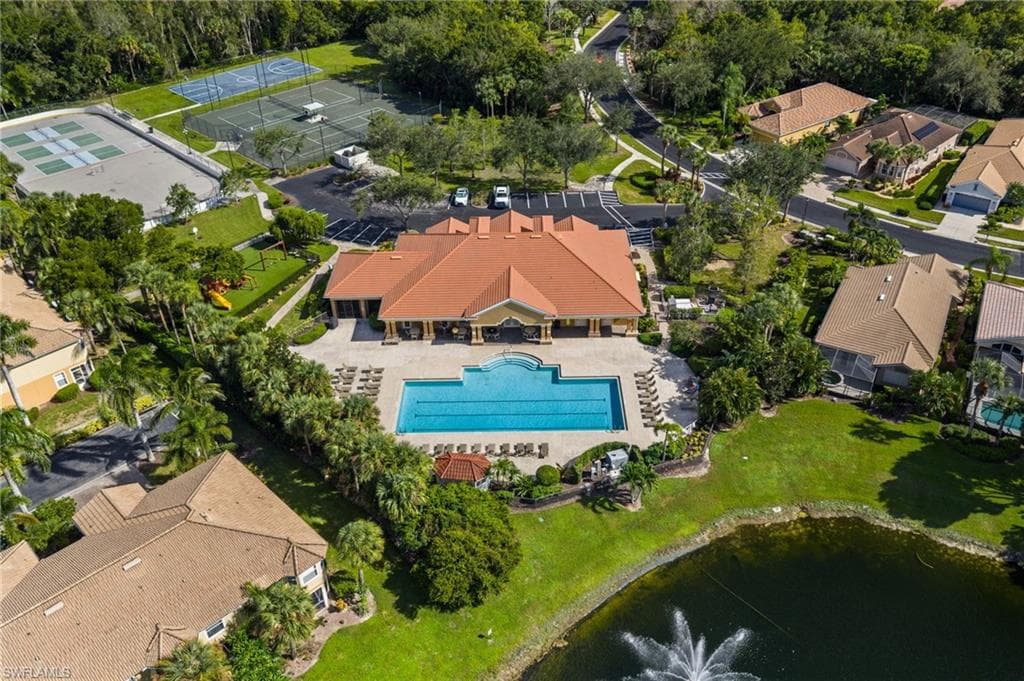 20111 Rookery Dr, Estero, FL 33928-32