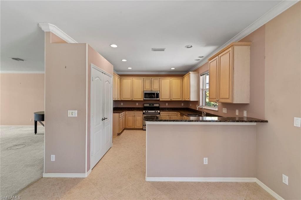 20111 Rookery Dr, Estero, FL 33928-7