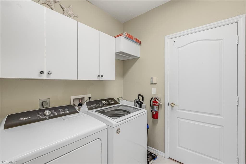 100 Bonita Ct, Marco Island, FL 34145-17