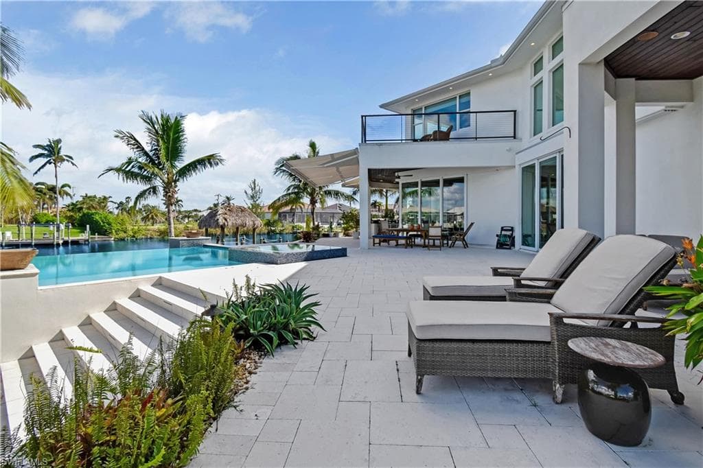 2801 39th Ter, Cape Coral, FL 33914-2