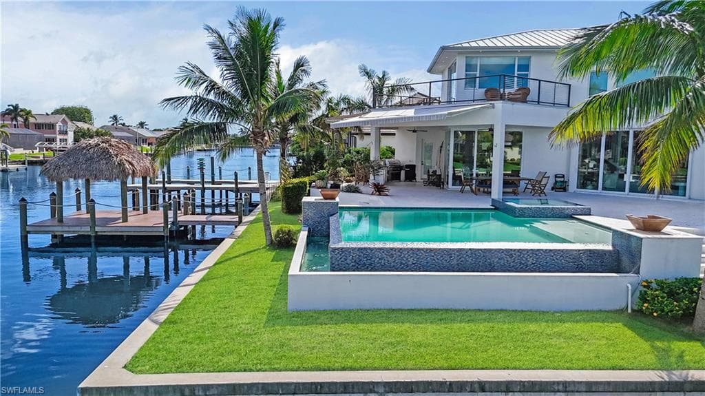 2801 39th Ter, Cape Coral, FL 33914-5