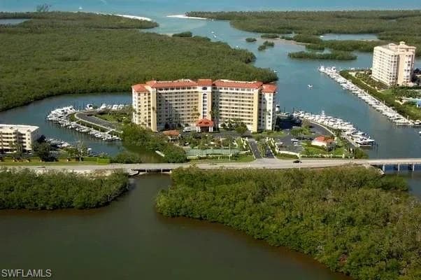 13115 Vanderbilt Dr, Naples, FL 34110-14