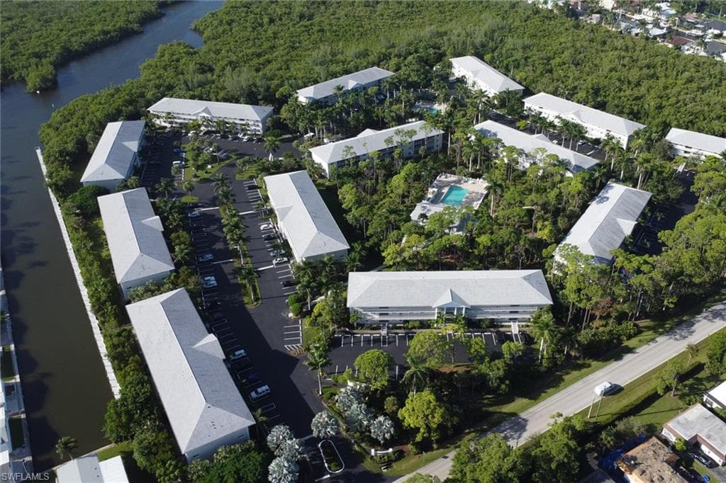 3061 Sandpiper Bay Cir J303, Naples, FL 34112-44